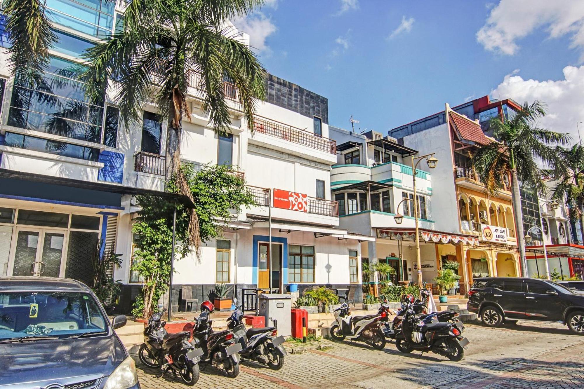 Super Oyo 90422 Mall Of Indonesia Yakarta Exterior foto
